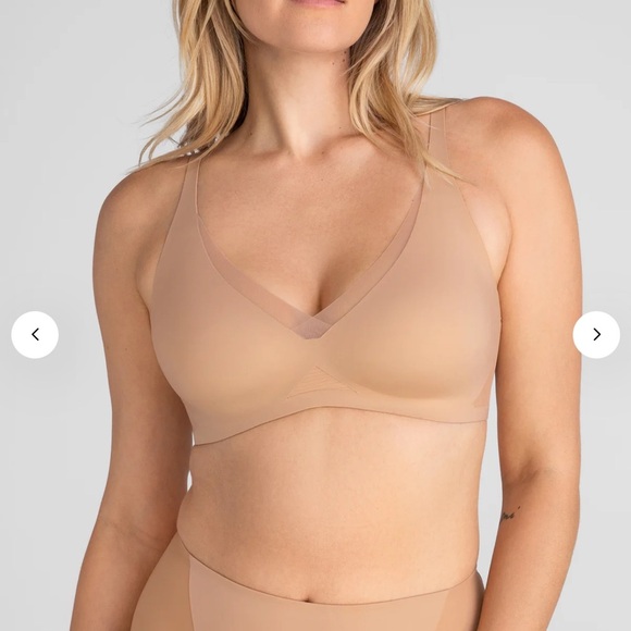 CrossOver V-Neck Bra large - Picture 1 of 10